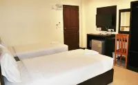Baan Siri - Hot Tub
