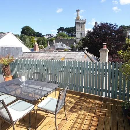 Private decking area & Central location  within 5 min walk of town.