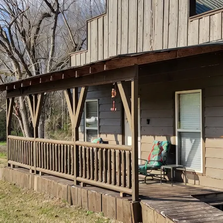 10. Spacious 1 bedroom cabin