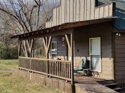 10. Spacious 1 bedroom cabin - シャレー