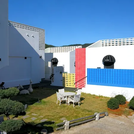 Namhae Elnido Pension