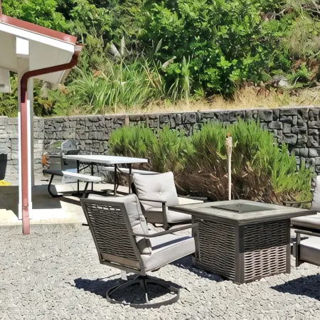 4 Bedroom Vacation Rental in the Redwood Forest!
