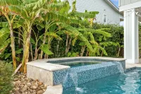 Heated Pool, Hot Tub, Kayaks, Fishing, 5BR Waterfront Home in Key Allegro - 4-Sterne