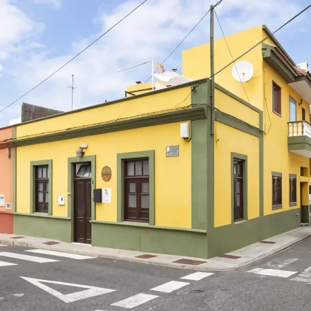 TenoHomes Tabaiba Guesthouse
