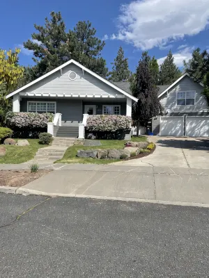 Great location in Old Mill District !♥ Fenced Backyard,  ♥ Pet Friendly! - Boutique