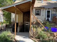 Location says it all. Glenwood Springs Colorado beautiful one bedroom apartment - 3-Star