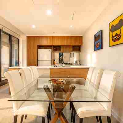 North Ryde 2BR + Study | Metro, Parking, Pool Dining/Meeting Rooms