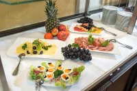 Hotel Goldener Löwe - breakfast