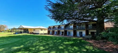 Shepparton Golf Motel - Motels
