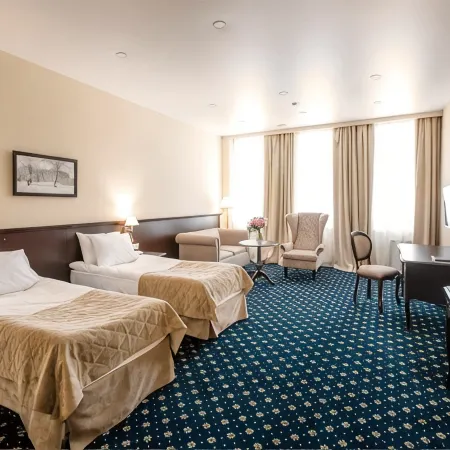 Солнце (Sun Hotel)
