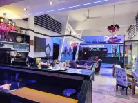 Blue Bay Beach Hotel - Pet friendly