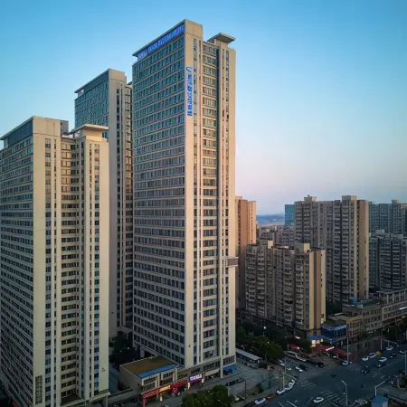 Starwood Future Loft Suite Meisu Hotel (Changsha South Railway Station · Duhua Road Metro Branch)