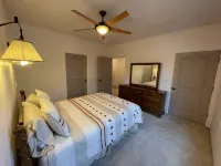 Santa Fe Style Custom Home - Hot Tub, Gorgeous View at Desert Edge! - 발코니