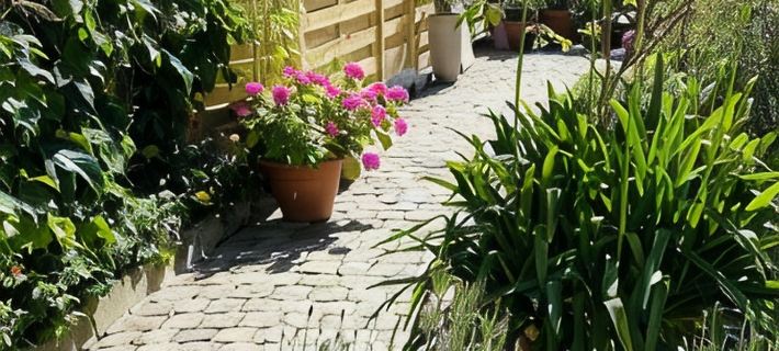 Quiet House with a Garden and a Patio Hoteles en Fécamp
