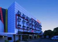 Amaris Hotel Bandara Soekarno Hatta Hotels in Benda