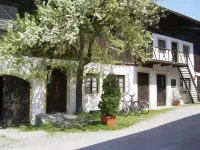 Landhaus Griessee Hotels in der Nähe von TRAUNPASSAGE