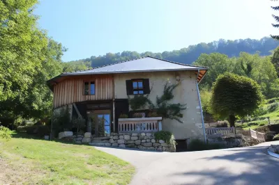 Les Pipistrelles : Chambres d'hôtes Hôtels à : Les échelles
