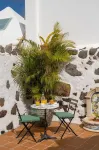 El Charco Suites
