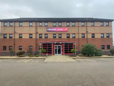 Premier Lodge Hotels in Полмонт