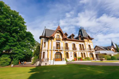 Logis Hôtel le Manoir d'Agnès Hôtels à : Les Cabannes