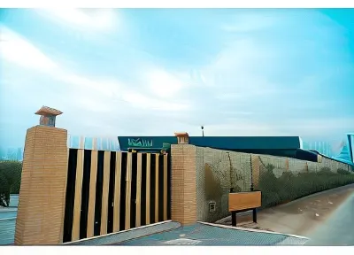 Kavaali Stays Hotels near Sri Guru Ram Dass Jee International Airport