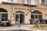 Brit Hotel Confort Le Revest Sainte-Maxime Hôtels à : Sainte-Maxime