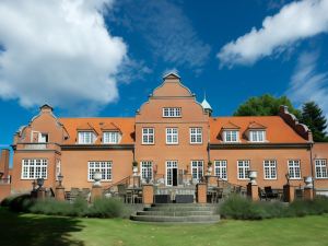 Sauntehus Castle Hotel