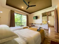 Paguro Seaview Hotels in Bodufolhudhoo