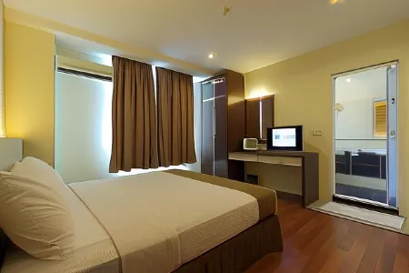 Seasons View Hotel