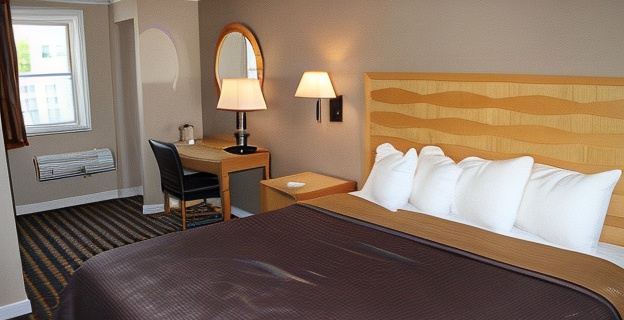 Cape Cod Inn Hotels in Barnstable