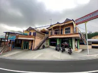 Brilliant Homestay Dieng RedPartner Các khách sạn ở Garung