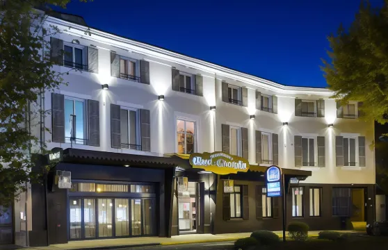 布拉森杜旺圖都市風格酒店