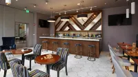 Element Harrison-Newark - bar
