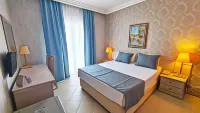 X Life Hotel Sarıgerme 15 - Adult Hotel Отели в г. Sarigerme Mahallesi