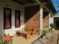 Watukarung Sackstone Guesthouse Hotels in Pringkuku