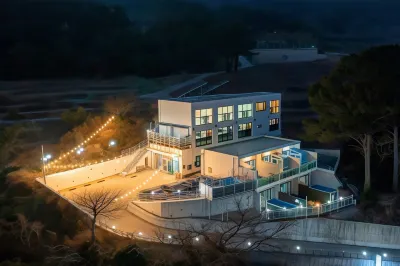 Geoje Theview Kids Poolvilla