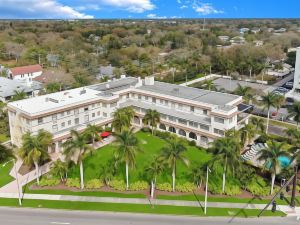 Crystal Bay Historic Hotel