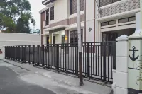 RedDoorz Syariah Near Stasiun Madiun 2 Hotell i Nglames