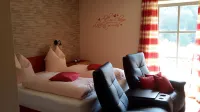 Landgasthof Zum Hirschenstein / Hotel mit Wellness Hotels in der Nähe von Waldwipfelweg