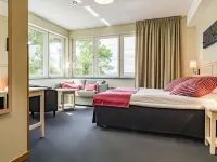 Ringsjöstrand Hotel Hotels near Grottbyn - Skånes Djurparks Camping