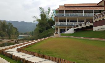 Vang Vieng Eco Lodge