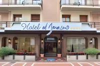 Hotel Riva Hotels near Parrocchia Collegiata di Sant'Ambrogio