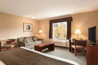 Days Inn by Wyndham Thunder Bay North