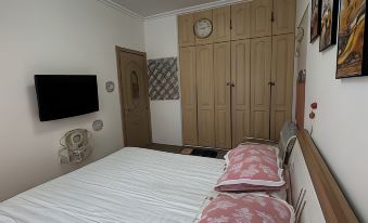 Sushe Five-Minute Walk from Central Avenue and Sophia Apartment (Xiejie Branch)