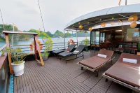 Cat Ba Gem Cruise Hotels in Cát Hải