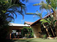 Akachichi Guesthouse - Hostels