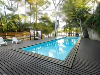 Pousada Cabanas da Praia Mole & Hotel Praia Mole โรงแรมใกล้หาดโมเล
