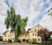 Akzent Hotel Aufkirchen Hotels near Catholic parish of St. Vincent