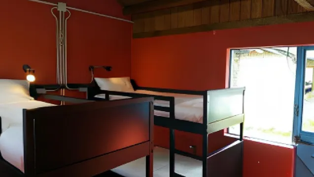 O Albergue Отели в г. 