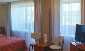 Pribrezhnyij Yarburg Park Hotel